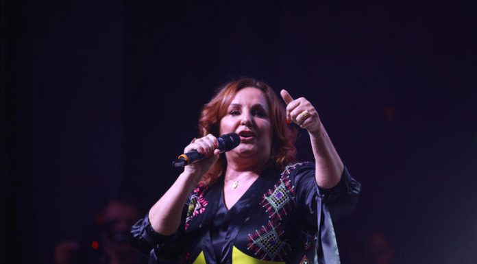 Vanbračnu ćerku nikad nije prihvatio, ona izrasla u LEPOTICU: ČUVENI HIT ANE BEKUTE POSVEĆEN OVOM NAŠEM POZNATOM PEVAČU