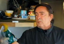 Ovo je KONTEJNER u kojem je živeo pokojni Lane Gutović, SKROMNIJE NIJE MOGLO – Pred kraj života se povukao u samoću