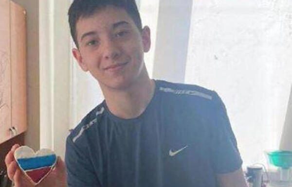 DEČAK ISLAM (15) NAJVEĆI JE HEROJ RUSIJE: Spasao više od 100 ljudi od MASAKRA u Moskvi (VIDEO)