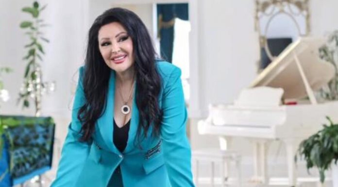 OGLASILA SE DRAGANA MIRKOVIĆ ZA KATOLIČKI USKRS: Objavila fotografije iz velelepnog DVORCA i poslala prelepu poruku