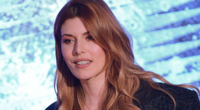 Tamara Dragičević blista: Prvi put u javnosti pokazala trudnički stomačić