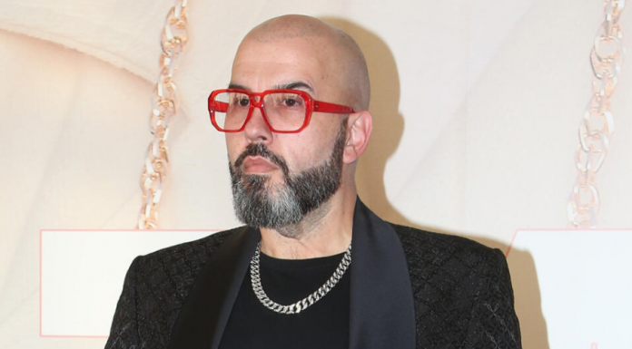 SARAĐIVAO SA CELOM ESTRADOM, SADA PRIZNAO KO JE NAJTEŽI ZA SARADNJU! Milićević otkrio: Pronađu nadrealne stvari na internetu…