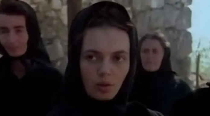 PRETUŽNA SUDBINA VESNE PEĆANAC, narodna kuhinja je njeno jedino utočište: „MUŽ MI JE UMRO, SIN OTIŠAO DA SE ZAMONAŠI, A JA OSTALA SAMA DA GLADUJEM“