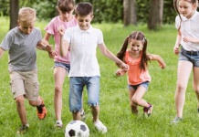 ZABRINJAVAJUĆE IZJAVE DETETA KOJE NE TREBA IGNORIŠETE: Stručnjaci upozoravaju – iza njih se možda krije ozbiljan problem