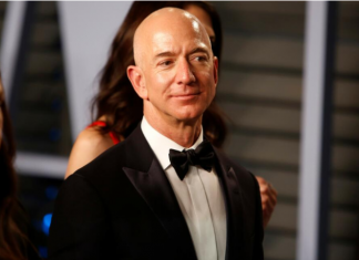 Razvod ga koštao KAO SVETOG PETRA KAJGANA, a od OVOG ne može bogatije NI BAHATIJE: EVO KAKO ŽIVI NAJBOGATIJI ČOVEK NA SVETU!