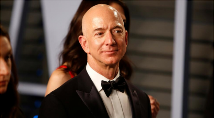 Razvod ga koštao KAO SVETOG PETRA KAJGANA, a od OVOG ne može bogatije NI BAHATIJE: EVO KAKO ŽIVI NAJBOGATIJI ČOVEK NA SVETU!