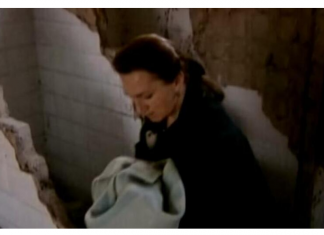 TEŠKA RATNA 1993. U SARAJEVU: Ivanka pošla po vodu pa u RUŠEVINAMA videla smotuljak: Kada ga je razgrnula videla je ŽIVU BEBU i cedulju sa tužnom porukom