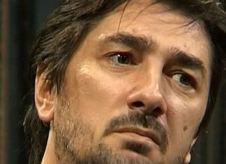 Prvoj ženi Vojina Ćetkovića utehu posle razvoda pružio je ovaj poznati političar: Glumac joj slomio srce, ministar ga zalečio!