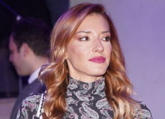 Troje dece i 43. godine života: Jovana Joksimović u kupaćem kostimu izgleda ovako (FOTO)