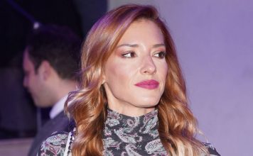 Troje dece i 43. godine života: Jovana Joksimović u kupaćem kostimu izgleda ovako (FOTO)