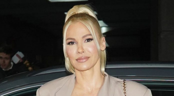 Nataša Bekvalac priznala zašto ćerkama ne sme da priča o njihovim očevima: Ovo bi bolelo svaku majku