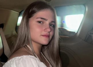 Asesoar Nike Tošić je GLAVNA TEMA: Ekscentrična na mamu! Pogledajte šta sada ima u svom garderoberu (VIDEO)