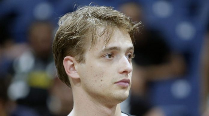 Svi u čudu gledaju fotografiju Alekseja Bjelogrlića, više ne liči na sebe: Preko noći promenio lični opis (FOTO)