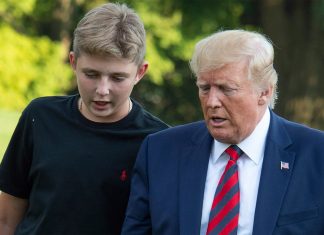 SVET BRUJI O SINU MELANIJE I DONALDA TRAMPA: Kad je izašao iz automobila SVI SU ZANEMELI “Da li je ovo moguće?”