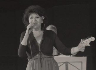 Naša pevačica je sahranila sina jedinca i druga kuća joj je postalo groblje: “PONEKAD POMISLIM DA SEBI ODUZMEM ŽIVOT”!