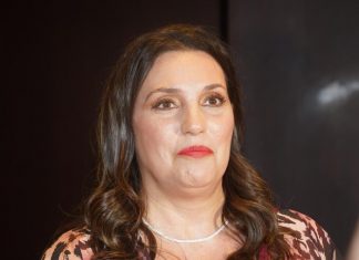 Ima skladan brak, nikad nije otkrila ko je otac njenog sina: ŽIVOT NAJPLAĆENIJE SRPSKE GLUMICE OBELEŽILA JE TRAGEDIJA!