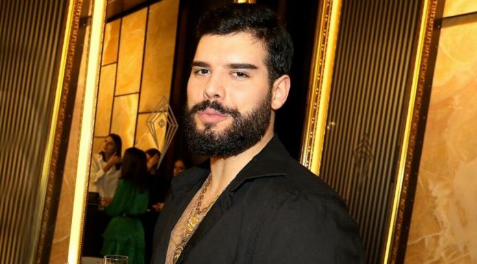 Parama kupuje sve što poželi: SRPSKI ŠEIK IZ ČAČKA ŽELI DA MU DRUGE ŽENE RAĐAJU MUŠKU DECU, DA BI NJEGOVA OSTALA ZGODNA!