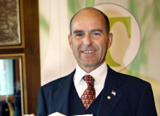 Taman kad je proglašen MRTVIM svi počinju da pričaju o LJUBAVNICI i sve se komplikuje: MILIJARDER JE PRE 3 GODINE NESTAO