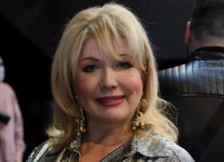 Isplivala fotka koja je sve frapirala: Lice Suzane Mančić na pragu osme decenije bez šminke dokazuje da se od GODINA NE MOŽE POBEĆI