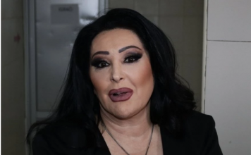 OVO JE ROĐENA SESTRA DRAGANE MIRKOVIĆ: Dok pevačica ima milione Dušica živi skromno da skromnije ne može (FOTO)