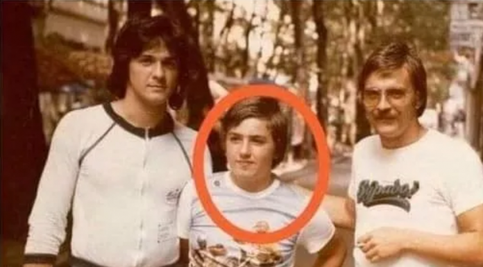 Znate li ko je OVAJ DEČAK SA ČOLOM I DAVORINOM? – Danas je velika zvezda, nema šanse da ga prepoznate