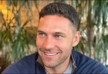 Ne krije koliko uživa: Duško zbrisao iz vile na Dedinju, OKO NJEGA NAJBOLJE RIBE (FOTO)