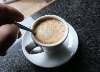 KAFU UJUTRU OBAVEZNO PIJTE NA OVAJ NAČIN, AKO ŽELITE DA SMRŠATE! Doktorka Ana dala najbolji savet za mršavljenje