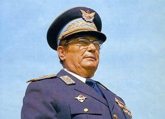 Kad je Maršal čuo taktove PRVE pesme uradio OVU STVAR: KULTNA GRUPA “BIJELO DUGME” SVIRALA TITU TAČNO 8 SEKUNDI