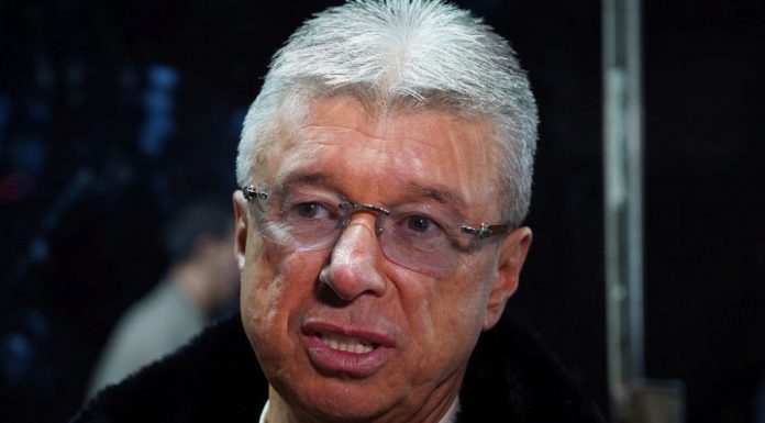 Vozio je bezobrazno skupe automobile, pa spao na gradski prevoz: Saša Popović ostao bez prebijene pare