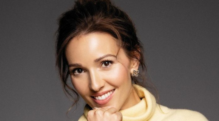 Niste ni znali da postoji: Sestra Jelene Đoković je njena suprotnost, voli da se šminka, izgleda glamurozno i rado se fotografiše