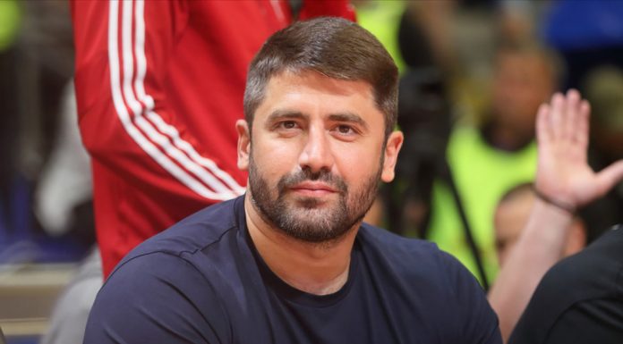 Šest godina nisam pričao sa majkom, jedva sam joj oprostio ono što je uradila: Nikola Rađen se slomio i priznao sve