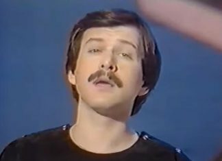 Pevač kog je Juga obožavala preminuo je mlad, a malo ko veruje u zvaničnu verziju: Postoje 3 teorije o tome šta mu se desilo