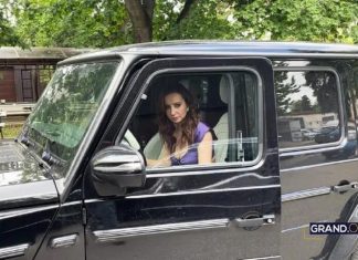 Šok priznanje naše pevačice: Hranila me komšinica, dugo nisam pričala s poznatom majkom, kad je ON umro život mi je postao lepši