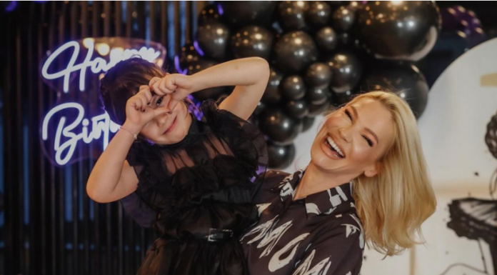 Ovaj komplet ćete želeti i za sebe i za svoje ćerke: Katja Lazukić oduševila trendi kombinacijom