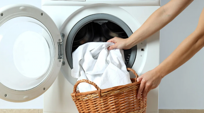 Metoda pranja koja je osvojila internet: Štedi energiju, a POSTELJINA je savršeno čista!