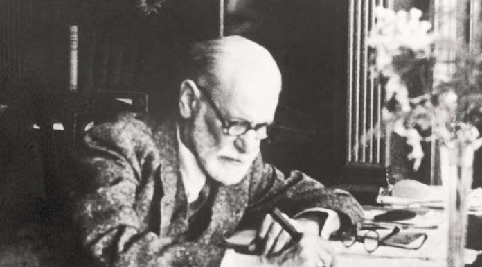 KADA VAS NEKO VREĐA ILI PONIŽAVA, SAMO MU RECITE OVO: Moćan trik Sigmunda Frojda koji razoružava pohlepne ljude