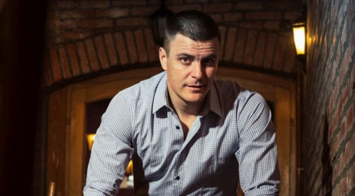 Ovo je tajno skrovište najpoželjnijeg neženje: Zavirite u planinsku kućicu Vuka Kostića