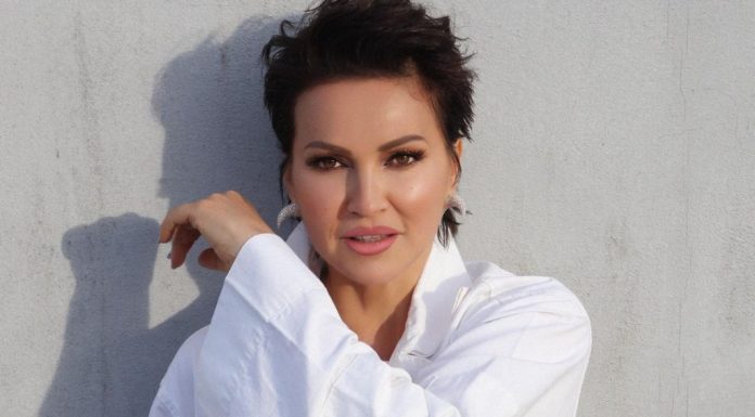 NINA BADRIĆ smršala je po savetu Novaka Đokovića: Obukla haljinu koja ocrtava svaku liniju tela, komplimenti pljušte