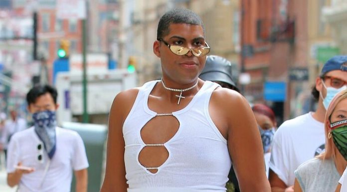 SIN SLAVNOG KOŠARKAŠA UTEGNUT U HALJINI SA IZREZOM DO STRUKA: Uživa u luksuzu, menja momke i troši pare kako stigne