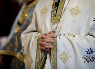 Sveštenici dali jasan odgovor i mnoge ostavili bez teksta: Evo šta sme, a šta nikako ne sme da se radi na crveno slovo