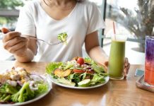 Voće i ovsene kaše ne dolaze u obzir: Nutricionistkinja tvrdi da je ovo je najzdraviji doručak za sve