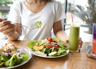 Voće i ovsene kaše ne dolaze u obzir: Nutricionistkinja tvrdi da je ovo je najzdraviji doručak za sve