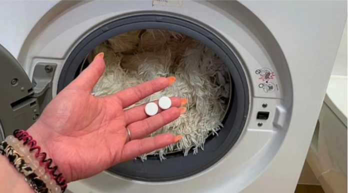 Uzmite 2 TABLETE i rublje je kao novo – žuti premaz i mrlje su nestali: Kućni trik kakav prije nisam znala!