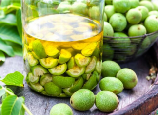 POČNITE DA BERETE ZELENE ORAHE: Oslobodićete se glavobolje, otkloniti ekceme i ublažiti bolove u želucu