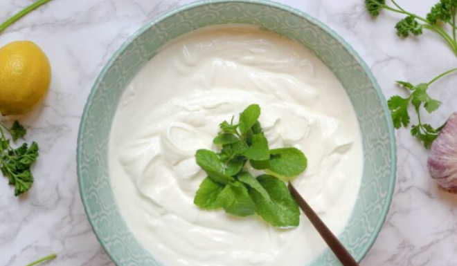 Isprobajte trodnevnu jogurt dijetu koja može smanjiti težinu za 4 kg: Evo kako je prilagoditi za tjedan dana, s potvrđenim odličnim rezultatima