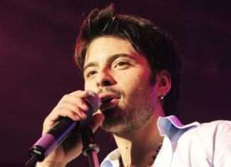 Najveća Tošetova ljubav JOŠ JE LEPŠA, udata je i ima sina: “NEKAD MI JE DONOSIO BELE RUŽE, SAD IH JA NJEMU NOSIM NA GROB”