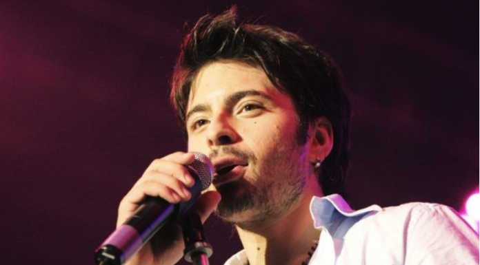 Najveća Tošetova ljubav JOŠ JE LEPŠA, udata je i ima sina: “NEKAD MI JE DONOSIO BELE RUŽE, SAD IH JA NJEMU NOSIM NA GROB”