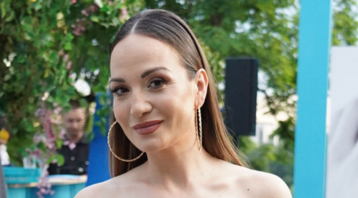 Vrele fotke Jelene Tomašević u kupaćem kostimu usijale mreže: Nikada je nismo videli u ovakvom izdanju!