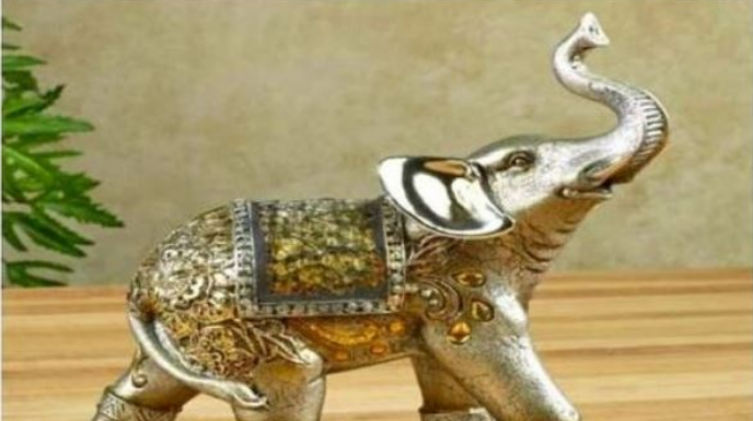 IMATE LI STATUU SLONA KOD KUĆE? Evo na koje mjesto je trebate staviti da biste PRIZVALI LJUBAV, SREĆU I BRDO NOVCA