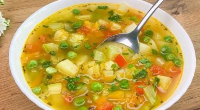 Ovu supu od povrća pravim svaki dan i gubim kilograme! RECEPT